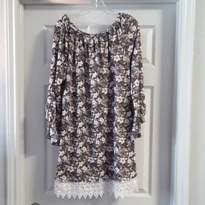 Dress with flowers and beautiful lace